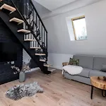 Aparthotel 7