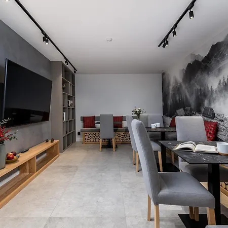 Ξενοδοχείο με διαμερίσματα 7 Ζακοπάνε